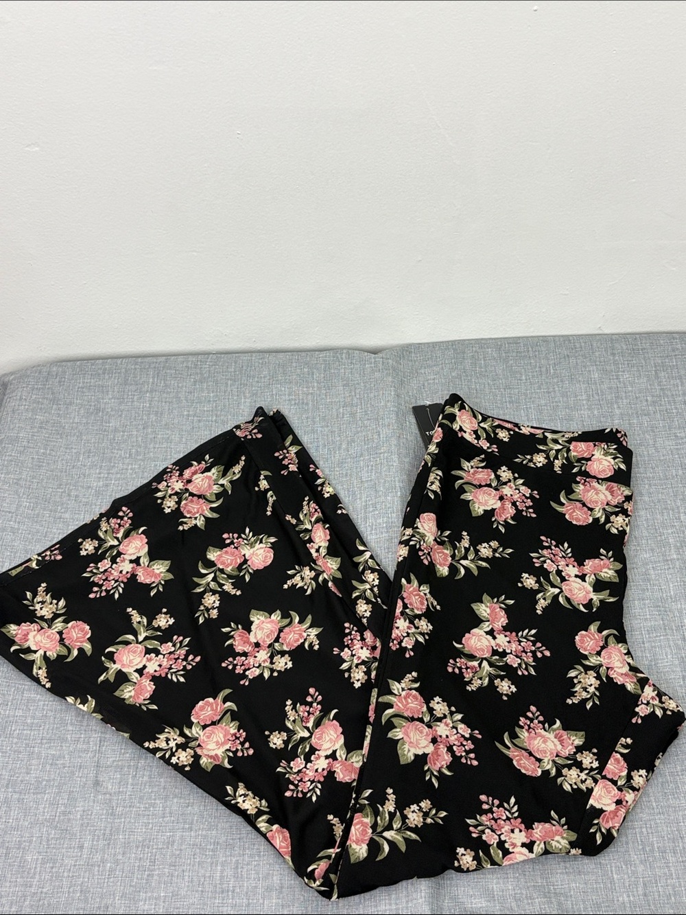 Women’s Black Floral Wide-Leg Pants – Pink Rose Print